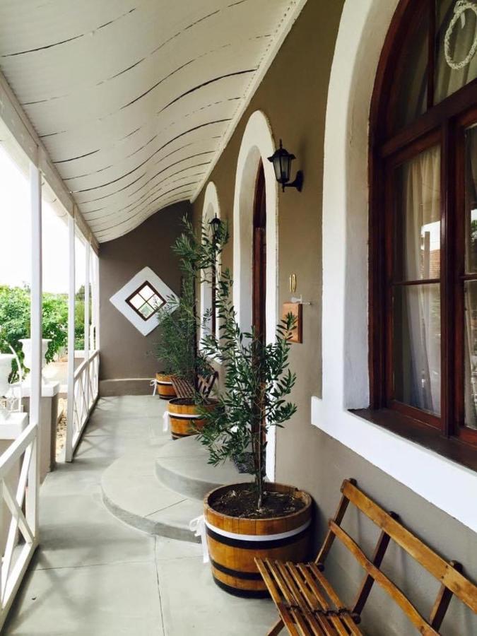 Lord Carnarvon Guesthouse Ngoại thất bức ảnh